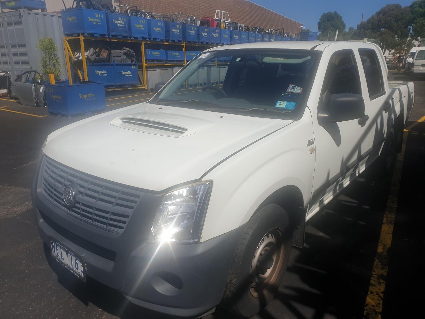 holden rodeo bonnet scoop