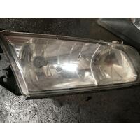 Toyota Camry Right Head Light SXV20 10/2000-08/2002