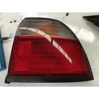 Honda Accord CD Sedan Right Taillight 11/95-11/97