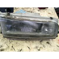 Toyota Camry SV21 Right Head Lamp Aust Type 10/1989-01/1993