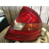 Hyundai Sonata Right Tail Light Y3 10/1996-05/1998