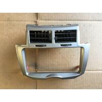 Toyota Yaris Centre A/C Vents NCP90 10/2005-10/2011