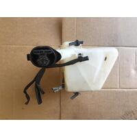 Toyota Yaris Washer Bottle NCP90 03/2005-07/2011