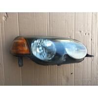 Honda HRV Right Head Light GH 02/99-06/02