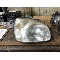 Hyundai Santa Fe SM Right Headlight 10/2003-04/2006