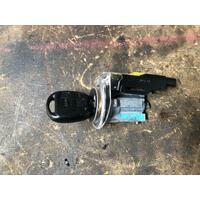 Toyota Avensis ignition Barrel with Key ACM20 12/2001-12/2010