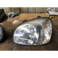 Hyundai Santa Fe SM Left Headlight 10/2003-04/2006