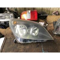 Holden Astra Ah Right Head Lamp 10/2004-08/2009