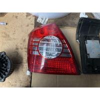 Hyundai Elantra Left Tail Light XD 10/2003-07/2006