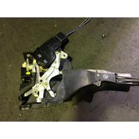 Toyota Avensis Right Rear Door Lock Mech ACM20 12/2001-12/2010