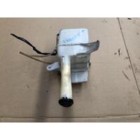 Toyota Corolla Washer Bottle ZZE122 12/2001-06/2007