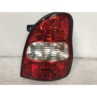 Kia Carnival Right Tail Light KV SI 09/99-11/01 Genuine