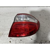 Nissan Maxima Right Tail Light A33 12/1999-11/2003