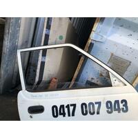 Toyota Townace Right Front Door Glass YR39 04/1992-12/1996