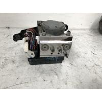 Toyota Hilux ABS Module GGN15 03/2005-08/2015