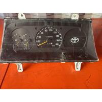 Toyota HIACE Instrument Cluster Auto Petrol LH/RZH 09/98-12/04