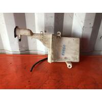 Toyota Echo Washer Bottler NCP10 10/1999-09/2005