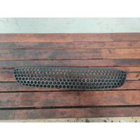 Toyota Corolla Grille AE112 10/1998-10/1999