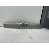 Toyota Prius Rear Garnish NHW20 10/2003-04/2009