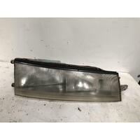 Toyota Spacia Right Head Light YR22 10/1993-08/1996