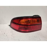 Toyota Avalon Left Taillight MCX10R 07/00-09/03