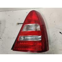 Subaru Forester Right Tail Light 07/02-05/05