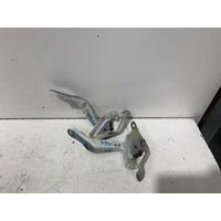 Toyota Hiace Bonnet Hinge TRH 03/05-04/19