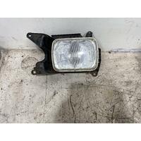 Toyota Hiace Left Head Light RZh113 11/1989-09/1998