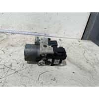 Toyota Camry ABS Pump / Module ACV36 08/2002-05/2006