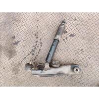 Toyota Hiace Left Front Lower Control Arm TRH/KDH223 03/05-04/19