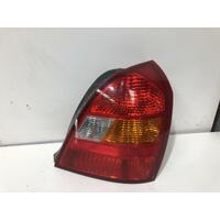 Hyundai ELANTRA Right Taillight XD Sedan 11/00-09/03