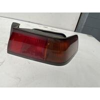 Toyota Camry Right Tail Light 08/1997-09/2000