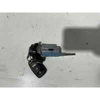 Toyota Hiace Ignition Barrel with Key RZH113 11/1989-12/2004