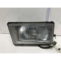 Toyota TARAGO Left Headlight YR20 02/83-10/85