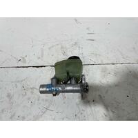 Toyota Hilux Master Cylinder RN85 10/1988-09/1997