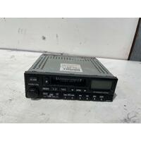 Mitsubishi Verada Tape Deck / Radio KJ 08/2000-09/2003