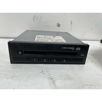 Mitsubishi Verada CD Player KJ 08/2000-09/2003