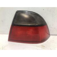 Saab 9 5 Right Taillight SE Sedan 11/01-03/06