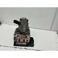 Toyota Prius ABS Pump / Module NHW20 10/2003-04/2009