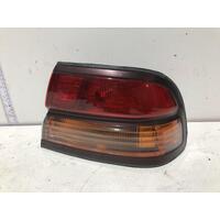 Nissan MAXIMA Right Taillight A32 02/95-09/97