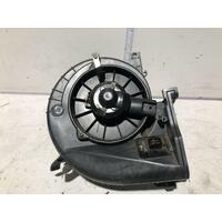 Toyota HIACE Heater Fan Motor RZH103 09/98-12/04