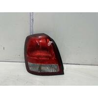 Hyundai Grandeur Left Tail Light XG 10/1999-12/2002