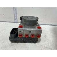 Toyota Corolla ABS Pump / Module ZRE182 03/2015-06/2018