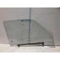 Mercedes MB140 Right Front Door Window Glass VAN 11/99-12/04