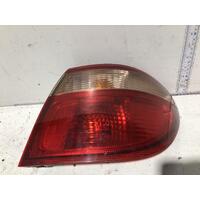 Nissna PULSAR Right Taillight N16 SI Sedan 07/00-07/03