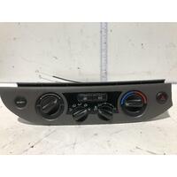 Toyota Camry Heater Controls ACV36 08/2002-05/2006