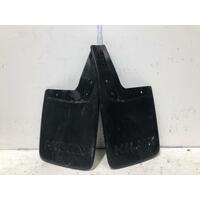 Toyota HILUX Rear Mud Flaps 09/15-  Pair