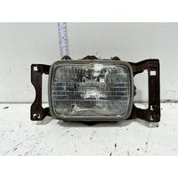 Toyota COROLLA Right Headlight KE70 10/81-10/83