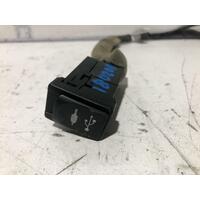 Toyota 86 MISC USB Insert Switch ZN6 Dash 04/12-Current