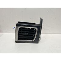 Toyota Kluger Left A/C Vent GSU55 03/2014-02/2021